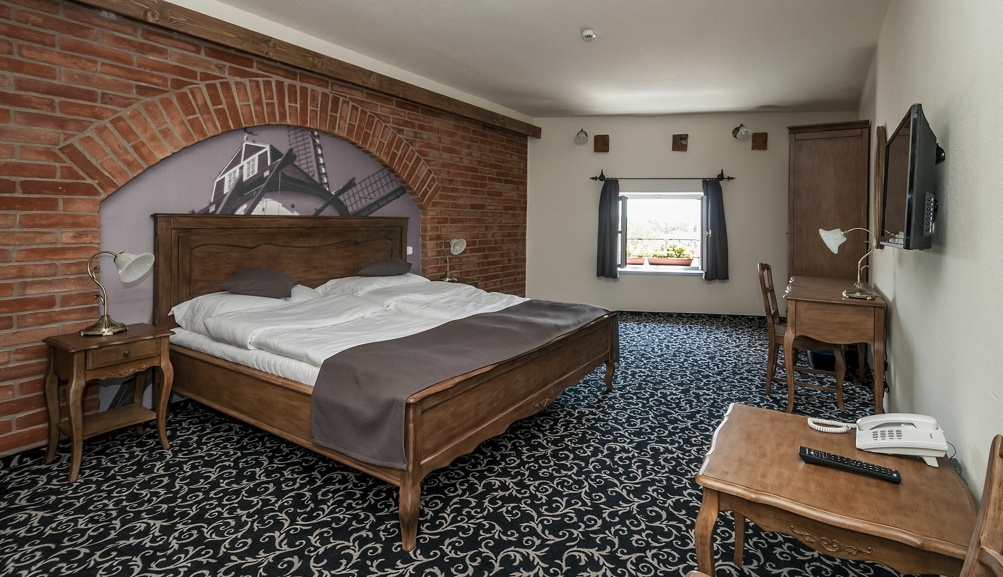 Malom Hotel Debrecen Bagian luar foto